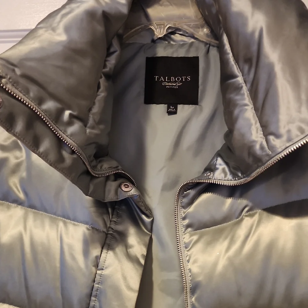 Talbots Shimmering Silver Puffer Vest - Picture 2 of 9